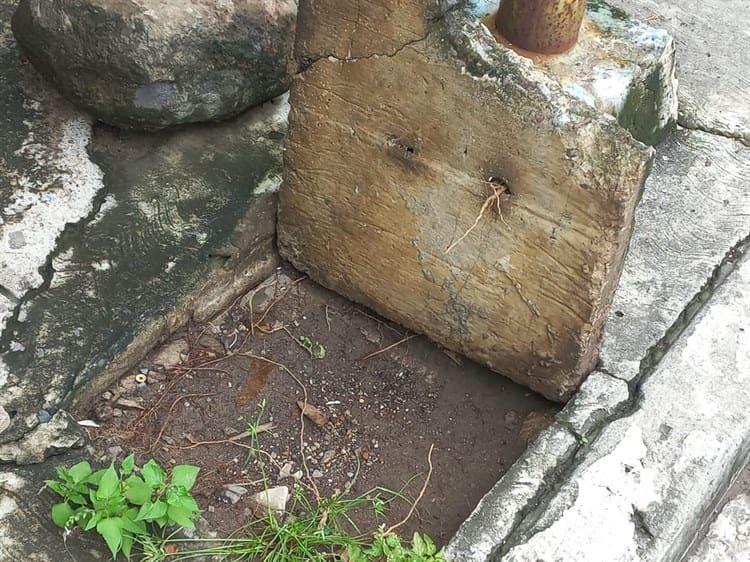 ¡Casi lo cachan! Vecinos en Boca del Río denuncian el robo de tuberías de agua