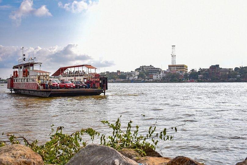 Por corriente en el río Coatzacoalcos, suspenden servicio de transbordador