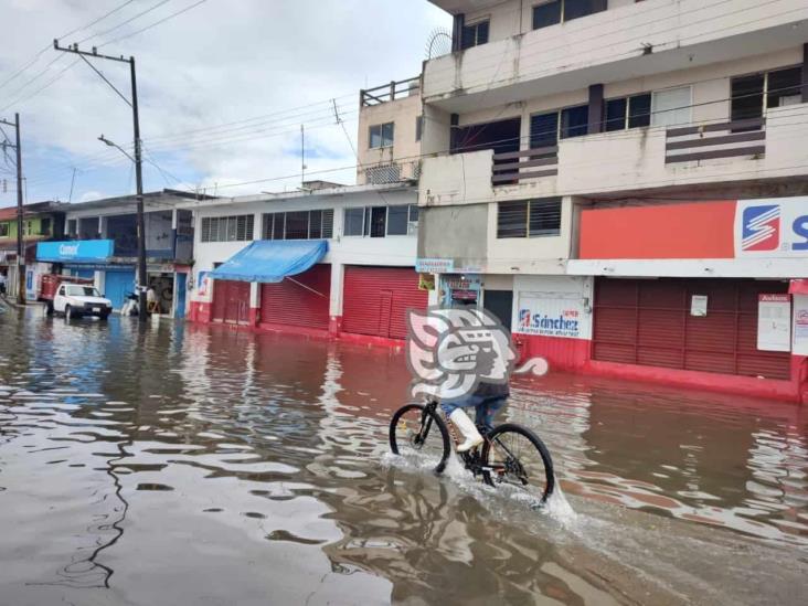 Conagua monitorea ‘avenida de agua’ en el sur de Veracruz