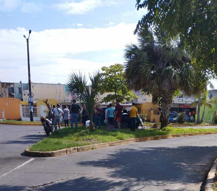 Accidente automovilístico deja a dos menores lesionados en Medellín de Bravo