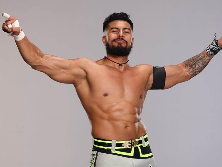 Veracruzano se convierte en superestrella de la WWE