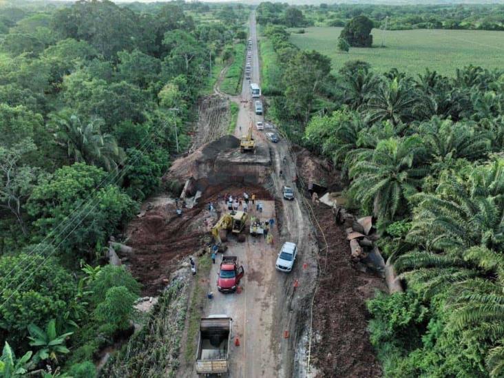 Habilitan carril provisional en la Costera del Golfo