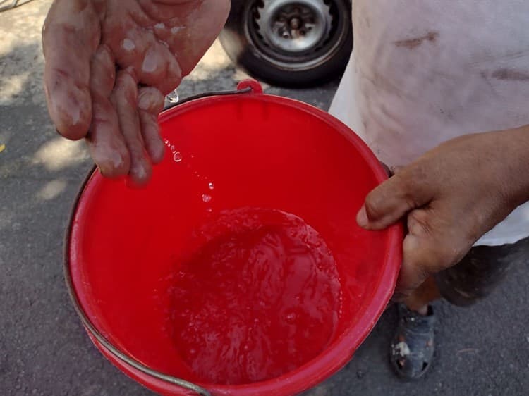Video: Vecinos de colonia Chapultepec en Veracruz tienen más de un mes sin agua
