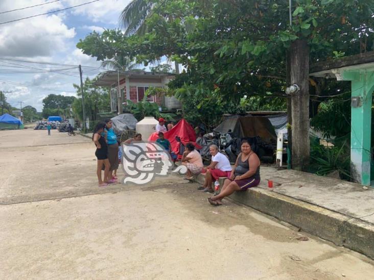 Desamparados e inundados por el Jaltepec, 40 familias de Carranza (+Video)