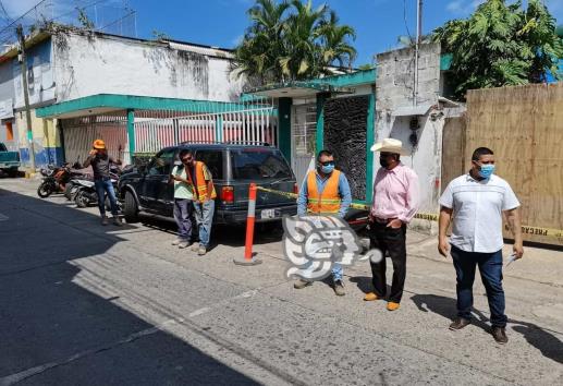 Sin justificación, constructora despidió a 7 en Misantla; exigen pagos