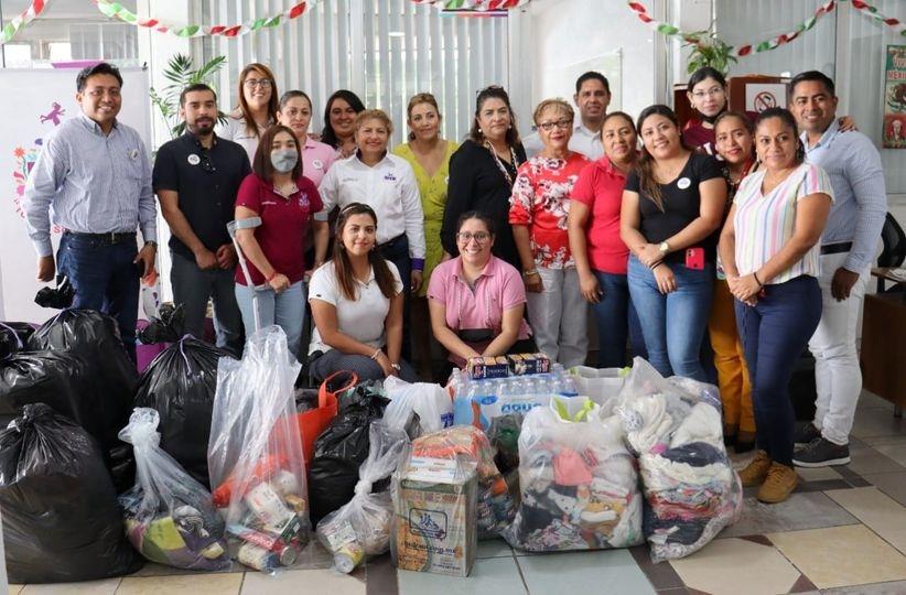 DIF dona artículos de primera necesidad para familias damnificadas