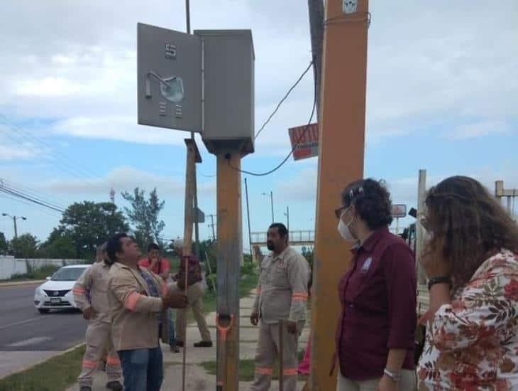 Rehabilitan semáforos en 10 cruceros del poniente de Coatzacoalcos