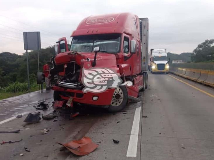 Este viernes, van al menos tres accidentes en la Puebla-Veracruz