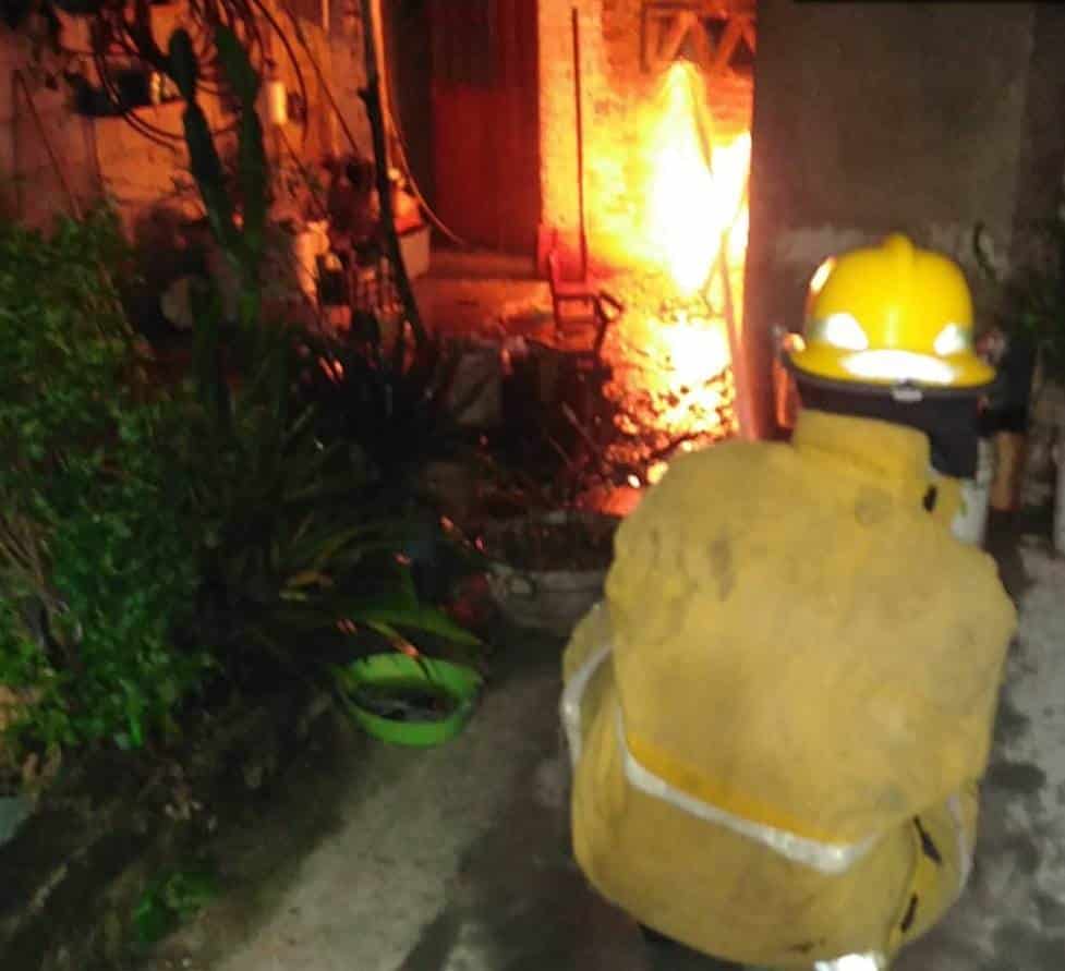 Dos lesionados tras explotar tanque de gas en la Loma del Jazmín en Tierra Blanca