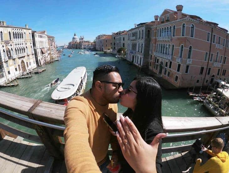 Gaby Bazán y Ricardo Luna se comprometen en París ‘La Ciudad del Amor’