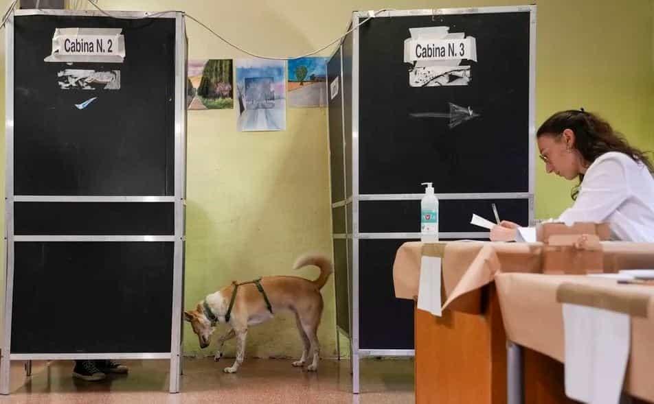 Realizan elecciones para primer ministro de Italia; podría ganar una mujer