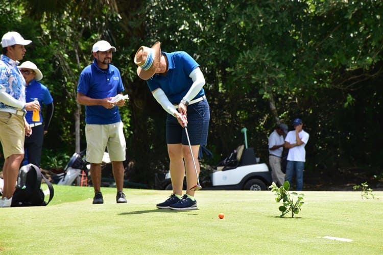 Golfistas en Acción