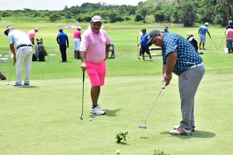 Golfistas en Acción