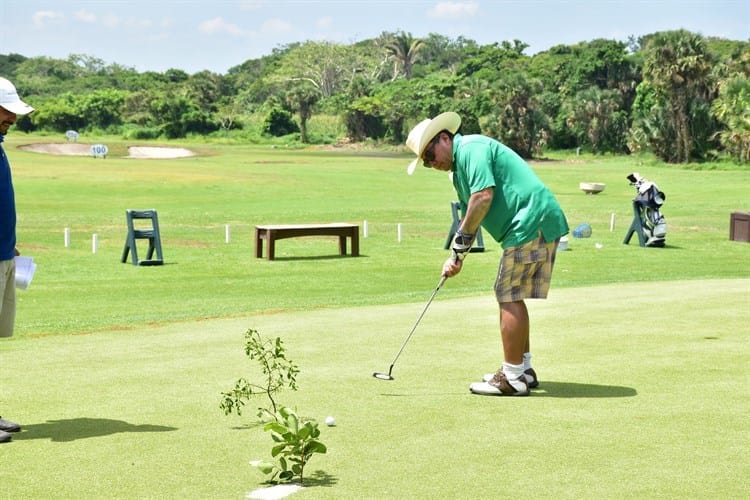 Golfistas en Acción