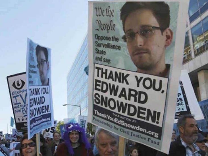 Putin otorga a Edward Snowden la nacionalidad rusa