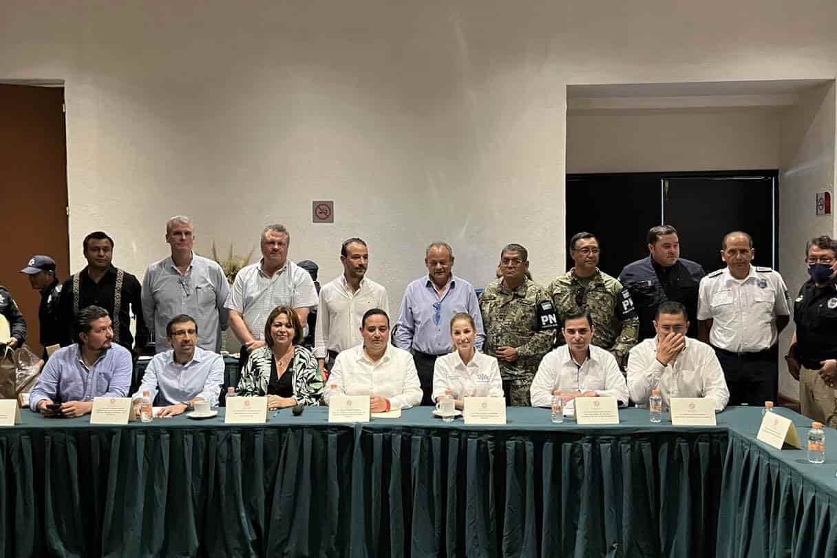 Participan empresarios y autoridades en mesa de seguridad en Boca del Río