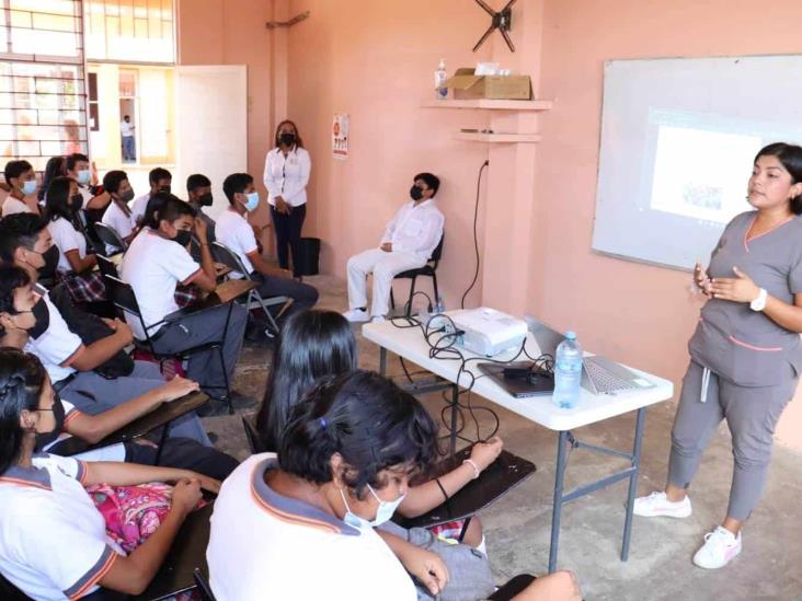 Imparte DIF Coatzacoalcos pláticas para prevenir embarazos en adolescentes