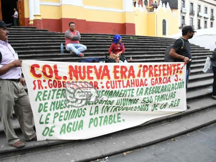 Integrantes de UGOCP piden en Xalapa placas de taxi, terrenos y más (+Video)