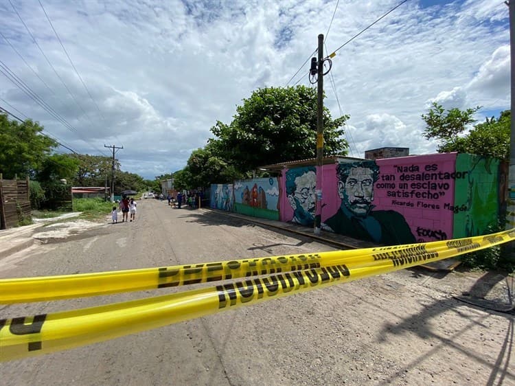 Protestan en escuela de Veracruz por falta de maestros (+Video)