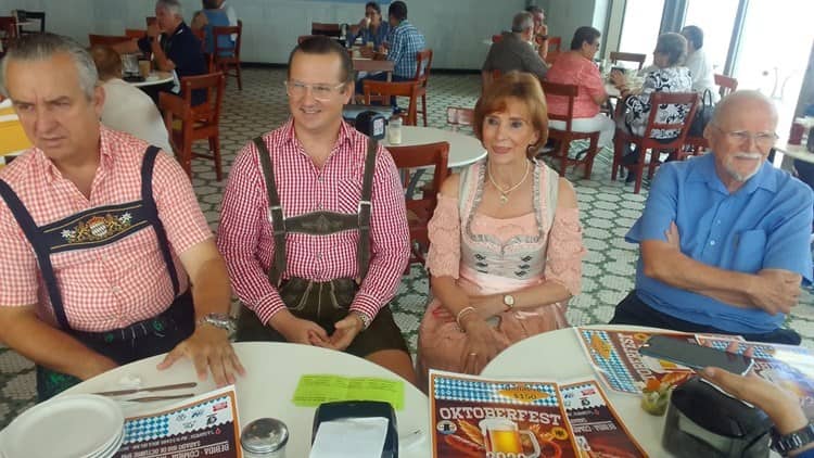 Integrantes del Deutscher Klub Veracruz invitan al Oktoberfest 2022