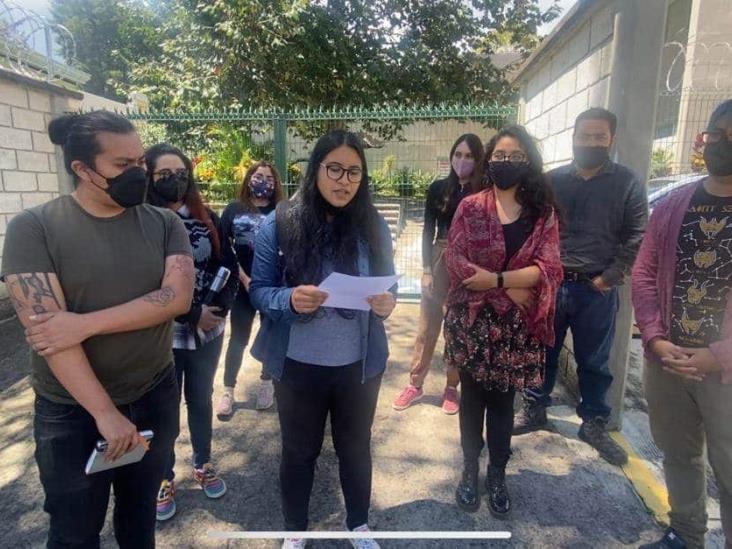 Estudiantes piden revertir la extinción de Centro de Estudios en la UV