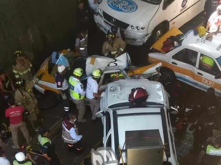 Fuerte carambola debajo del puente Las Estaciones de Córdoba (+Video)