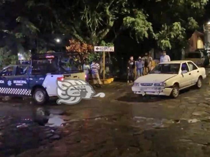 Accidente deja a tres mujeres policías heridas, en Misantla