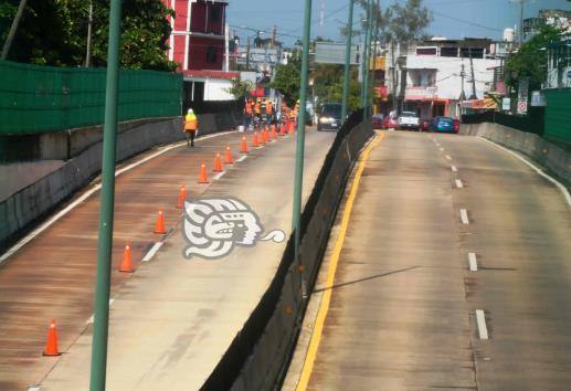 Reportan encharcamientos por posibles filtraciones en el Túnel Sumergido
