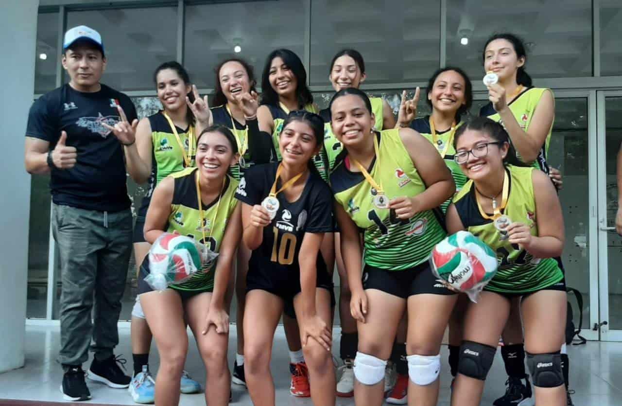 Coatza impuso su hegemonía en Circuito de Voleibol del Sureste