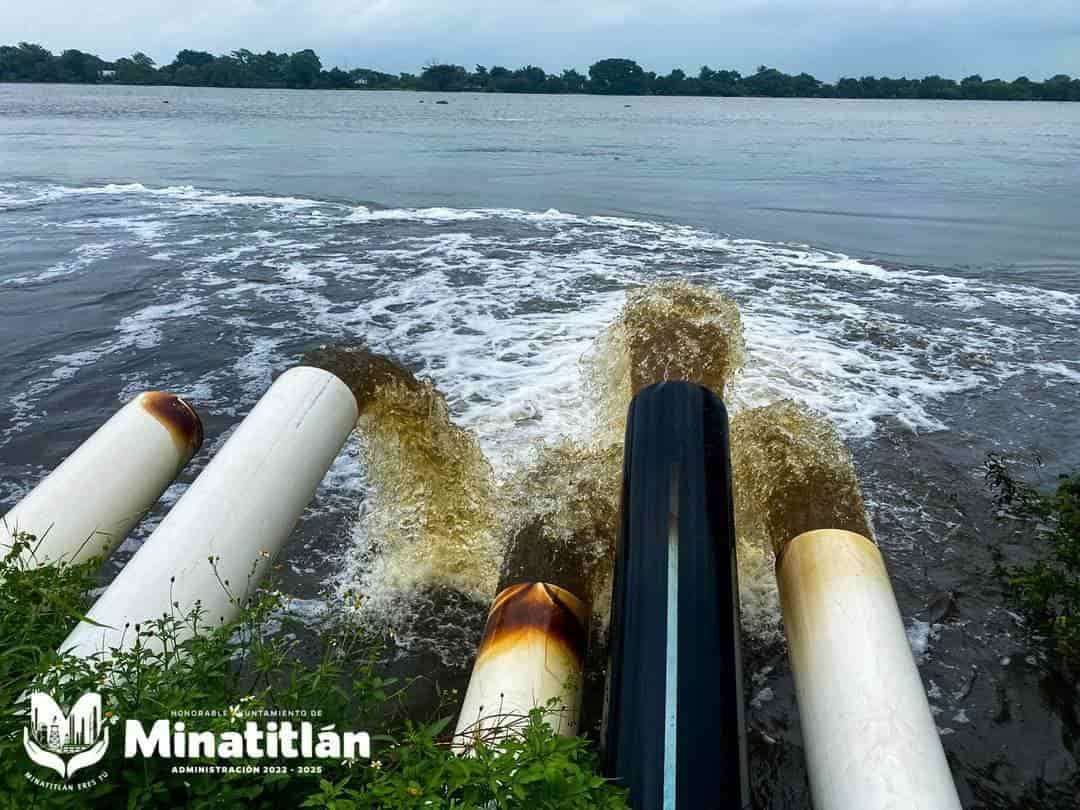 En operación cárcamos de bombeo para reducir riesgos de inundación