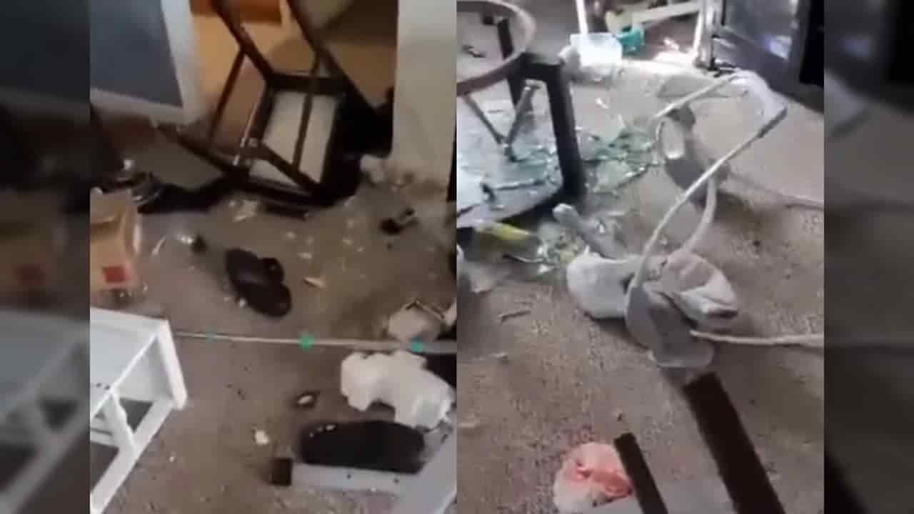 Adolescente destroza su casa por que le quitaron el celular (Vídeo)