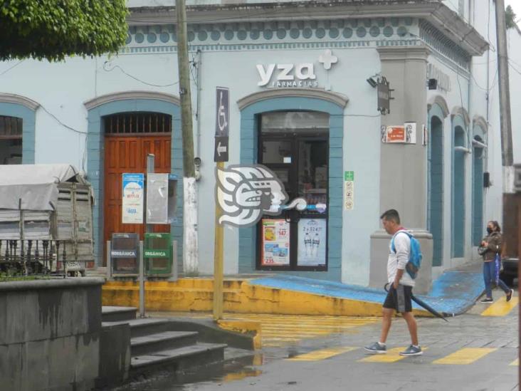 Asaltan farmacia en el centro de Misantla