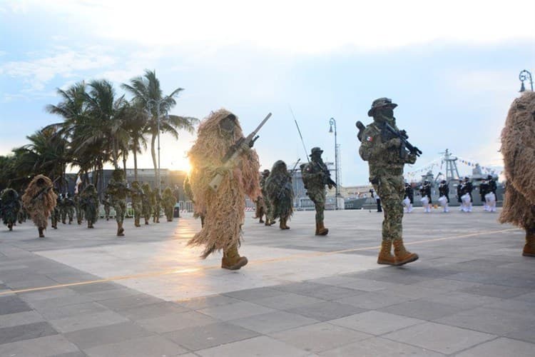 Invitan al desfile de la Armada de México en Veracruz