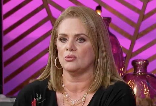 Erika Buenfil asegura que ve gente muerta y percibe su olor