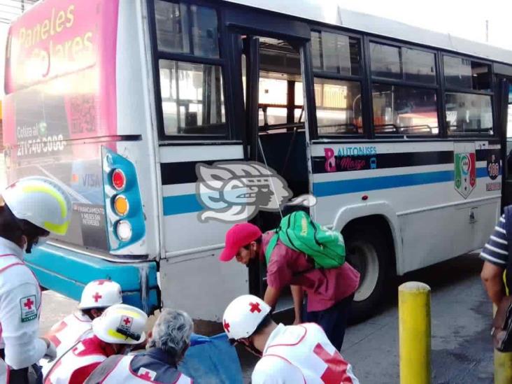 Autobús atropella y mata a adulto mayor en Córdoba (+Video)