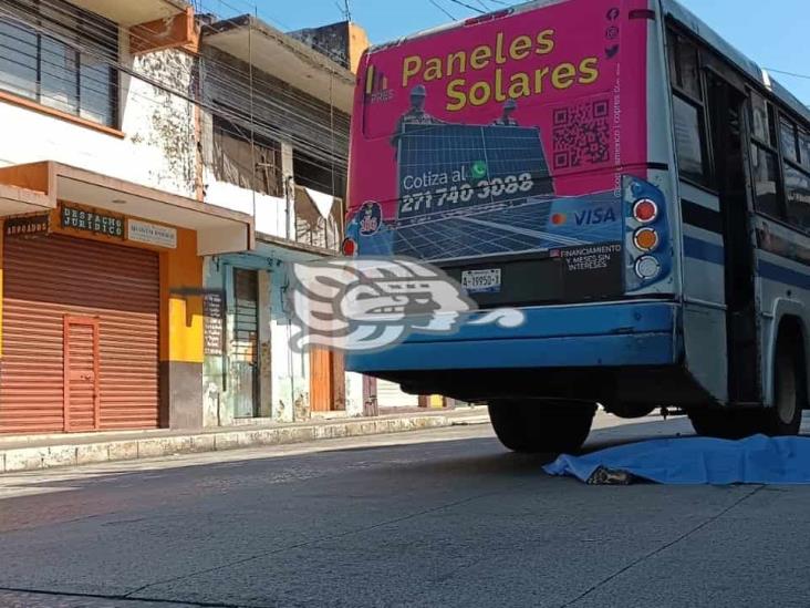 Autobús atropella y mata a adulto mayor en Córdoba (+Video)