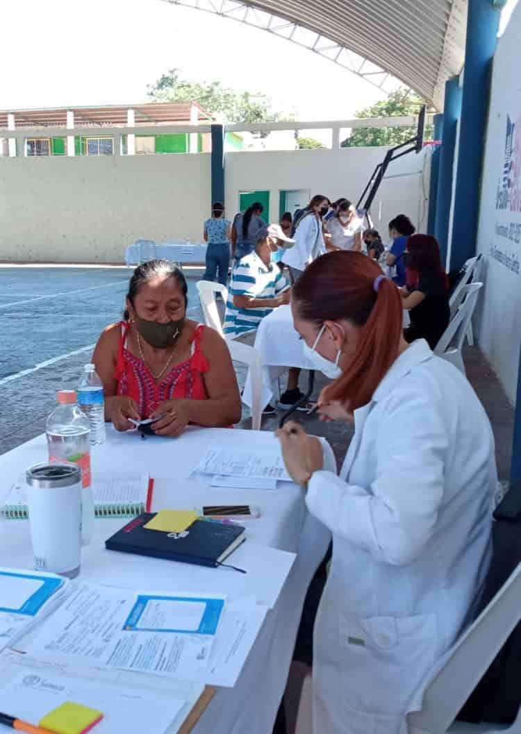 Realizan Brigada Médica en Úrsulo Galván