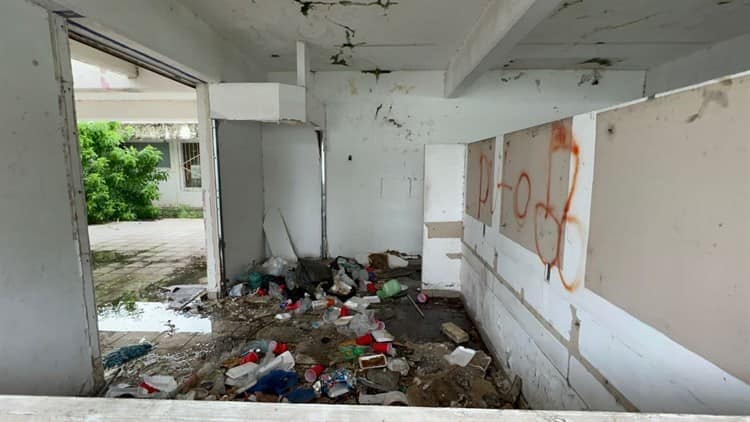 En abandono, exedificio del Instituto Municipal de la Mujer en Veracruz (+Video)