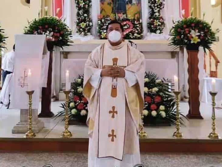 Llega nuevo párroco a la iglesia de villa Allende