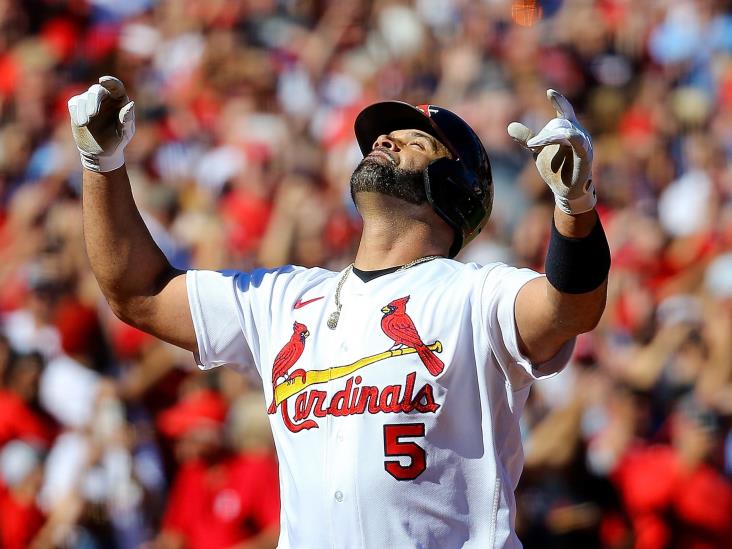 Pujols conecta su cuadrangular 702 en la Gran Carpa