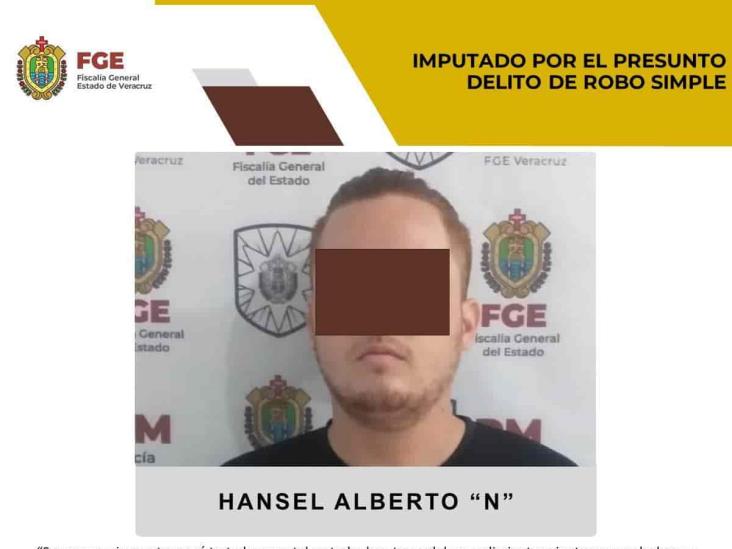 En Xalapa, imputan a sujeto por el presunto delito de robo simple