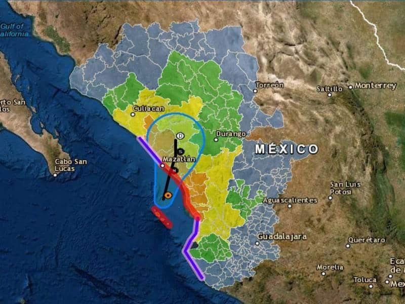 Orlene toca tierra en Sinaloa y se degrada a tormenta tropical