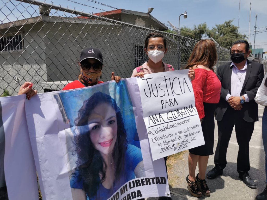 Sufrió abuso y tortura; lleva 13 años presa por un delito fabricado