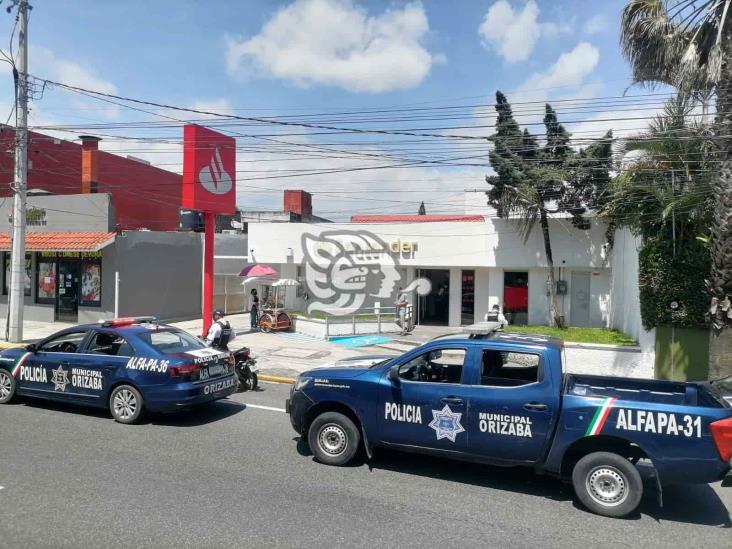 Cuerpos policiales frustran asalto a cuentahabiente de banco en Orizaba