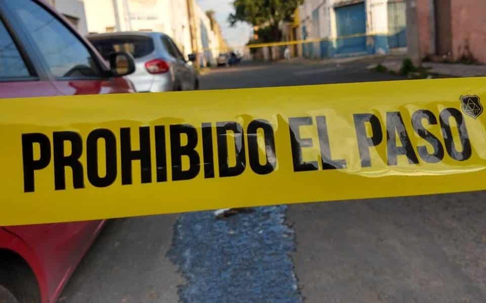 Hallan cuerpo de una mujer sin vida dentro de su auto en fraccionamiento de Veracruz