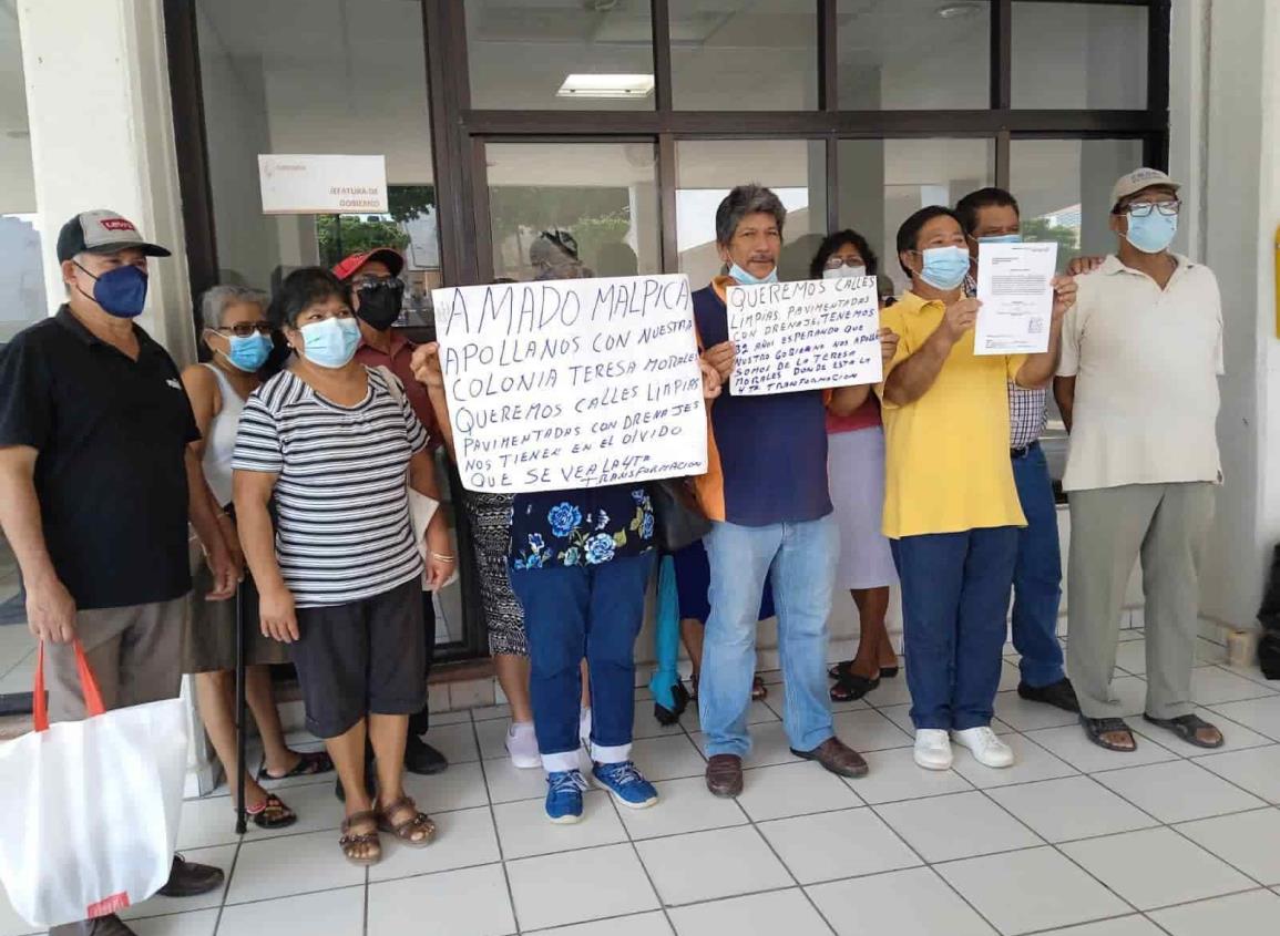 “Estamos olvidados, protestan pacíficamente vecinos de la Teresa(+Video)