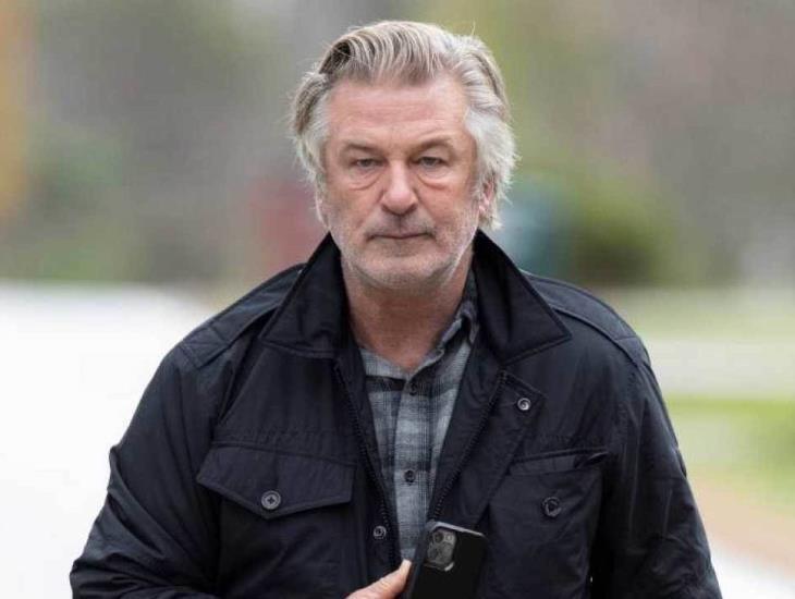 Alec Baldwin logra acuerdo con familia de Halyna Hutchins