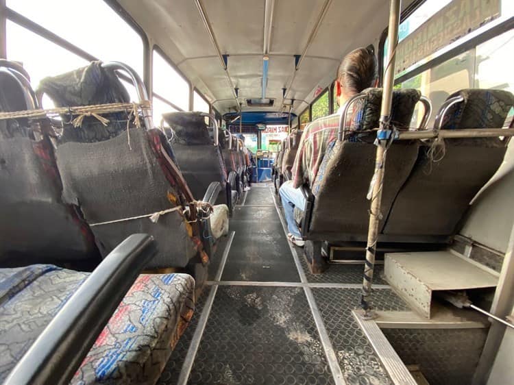 Video: Unidades del transporte público circulan en pésimas condiciones en Veracruz