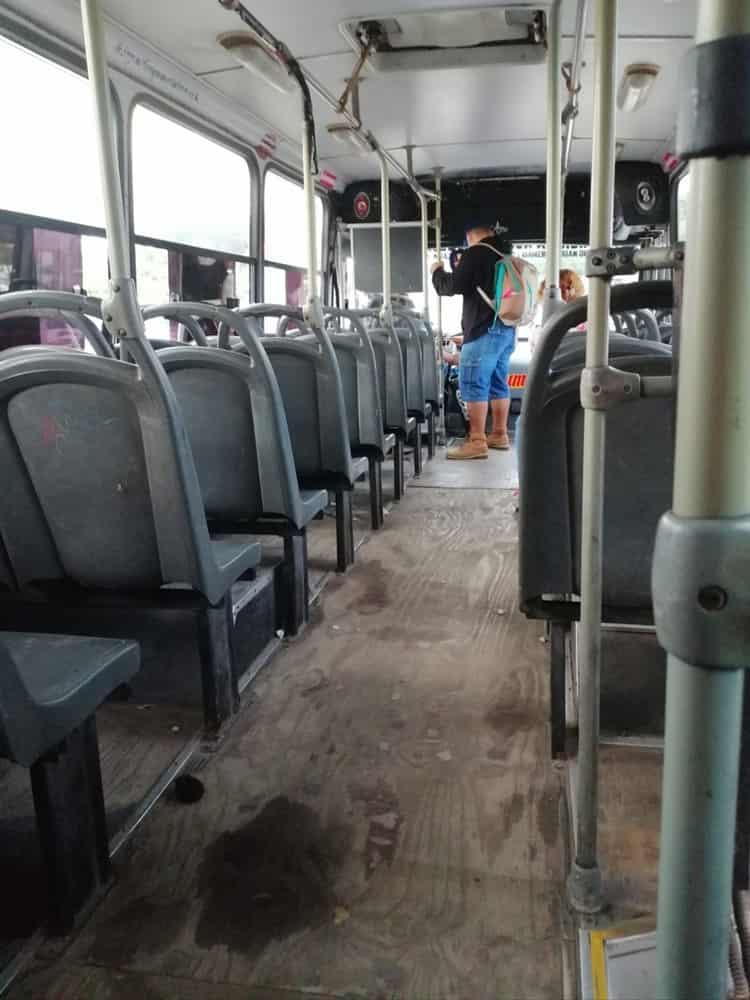 Video: Unidades del transporte público circulan en pésimas condiciones en Veracruz