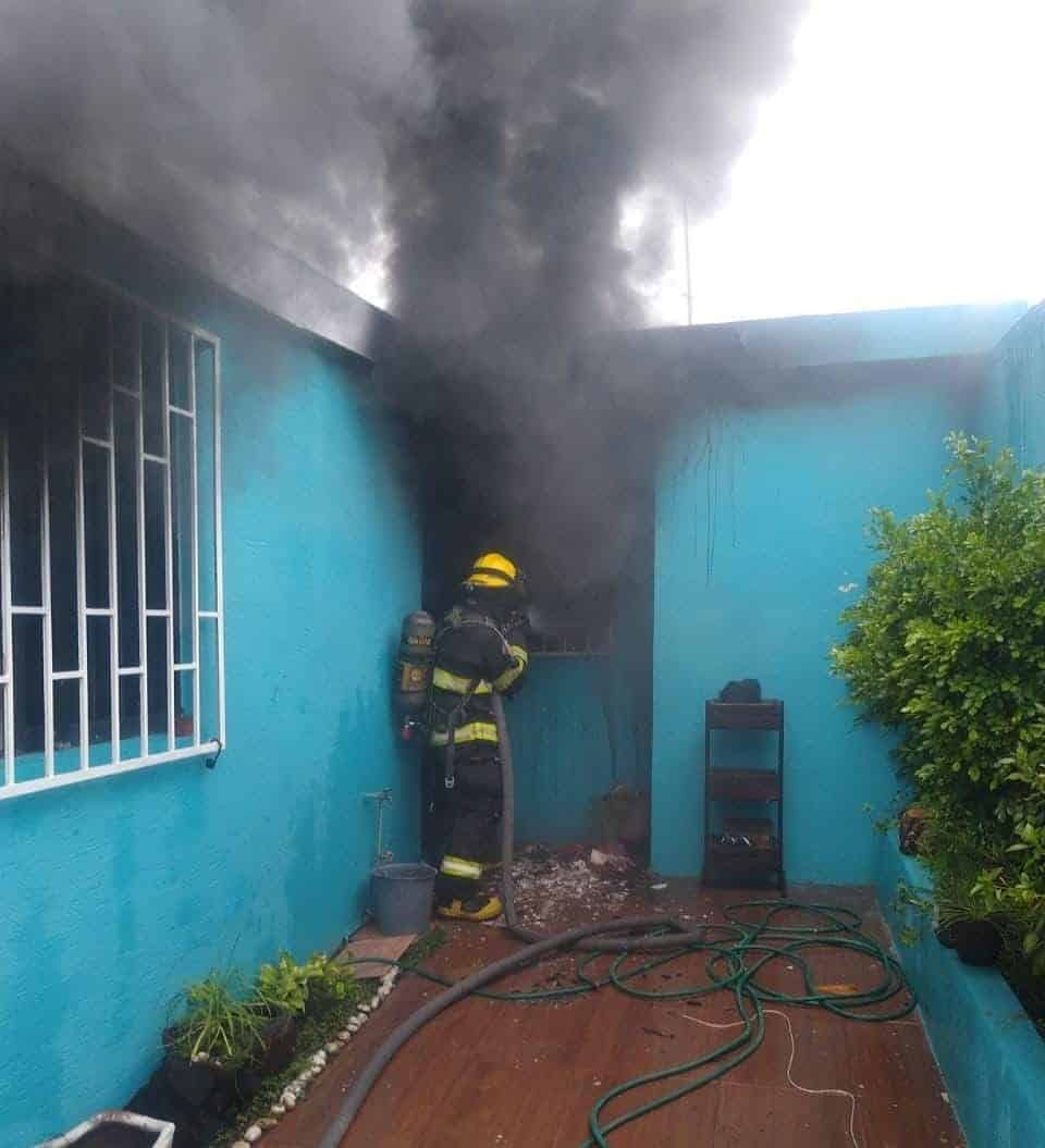 Se incendia vivienda en el Infonavit Las Brisas en Veracruz (+Video)